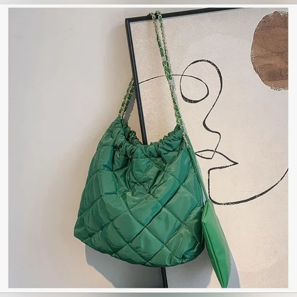 Handbag, green puffer nylon bag with coin purse.  New - Picture 3 of 8